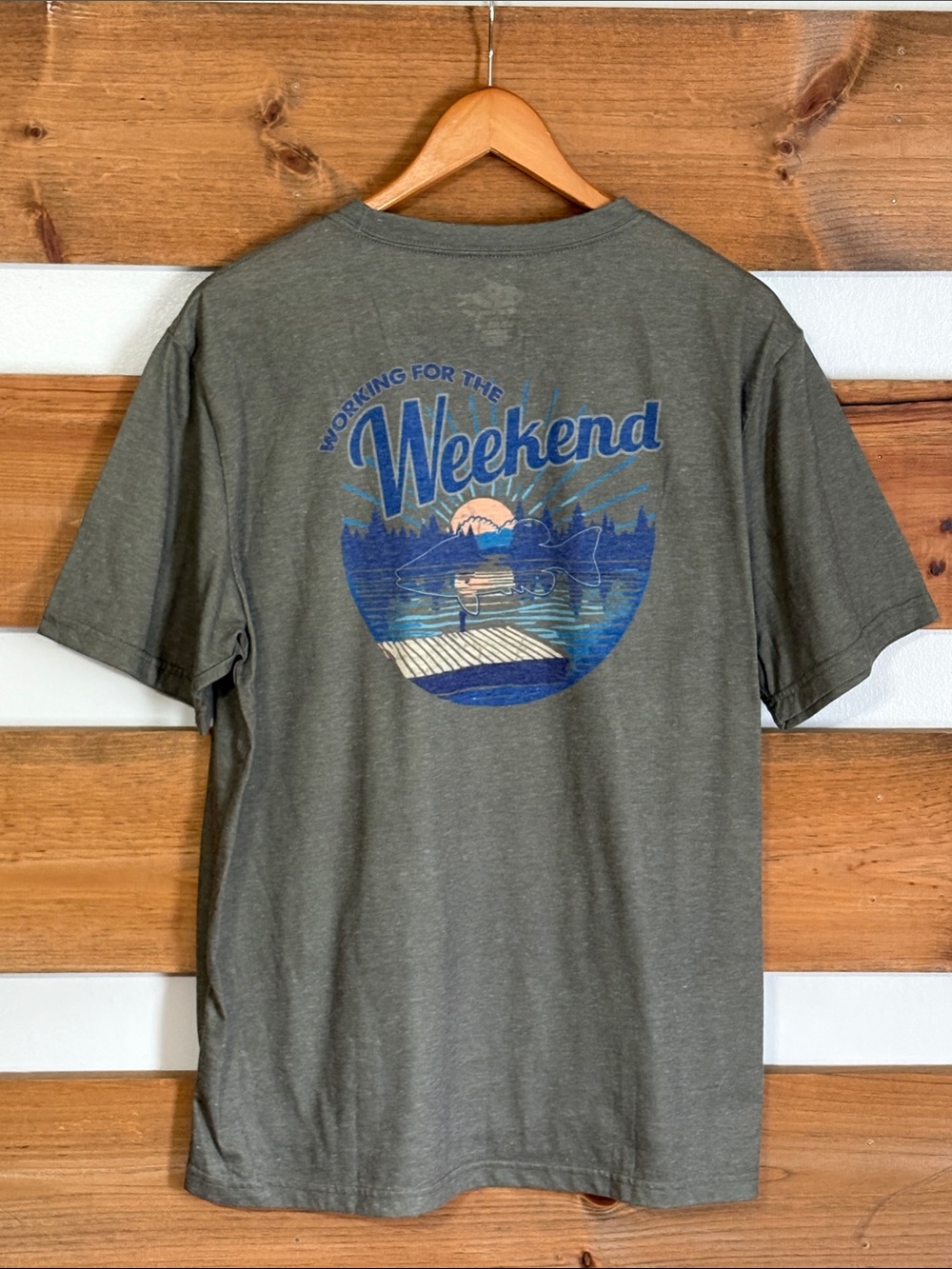 Lot of 2 Fish N Vibe Short Sleeve Green/Navy Front & Back Graphic Size L (42-44) - Picture 3 of 10